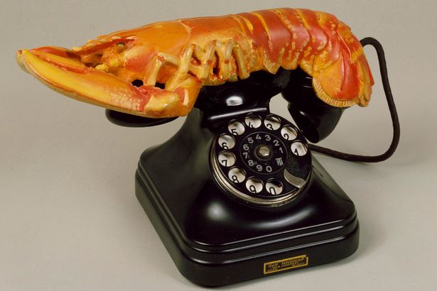 dali_-_lobster_telephone_salv.jpg
